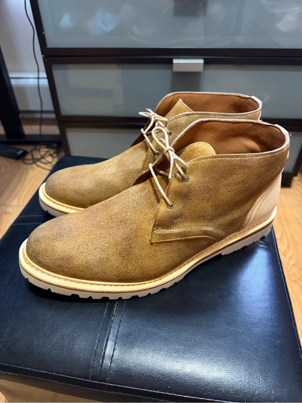 Allen Edmonds Vintage Men's Suede Chukka Boots in Wheat Tan size 10.5